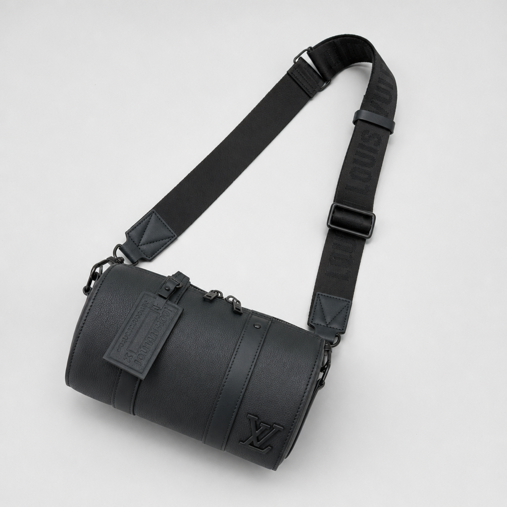 Black Leather Crossbody Bag with Tassel — variant 001