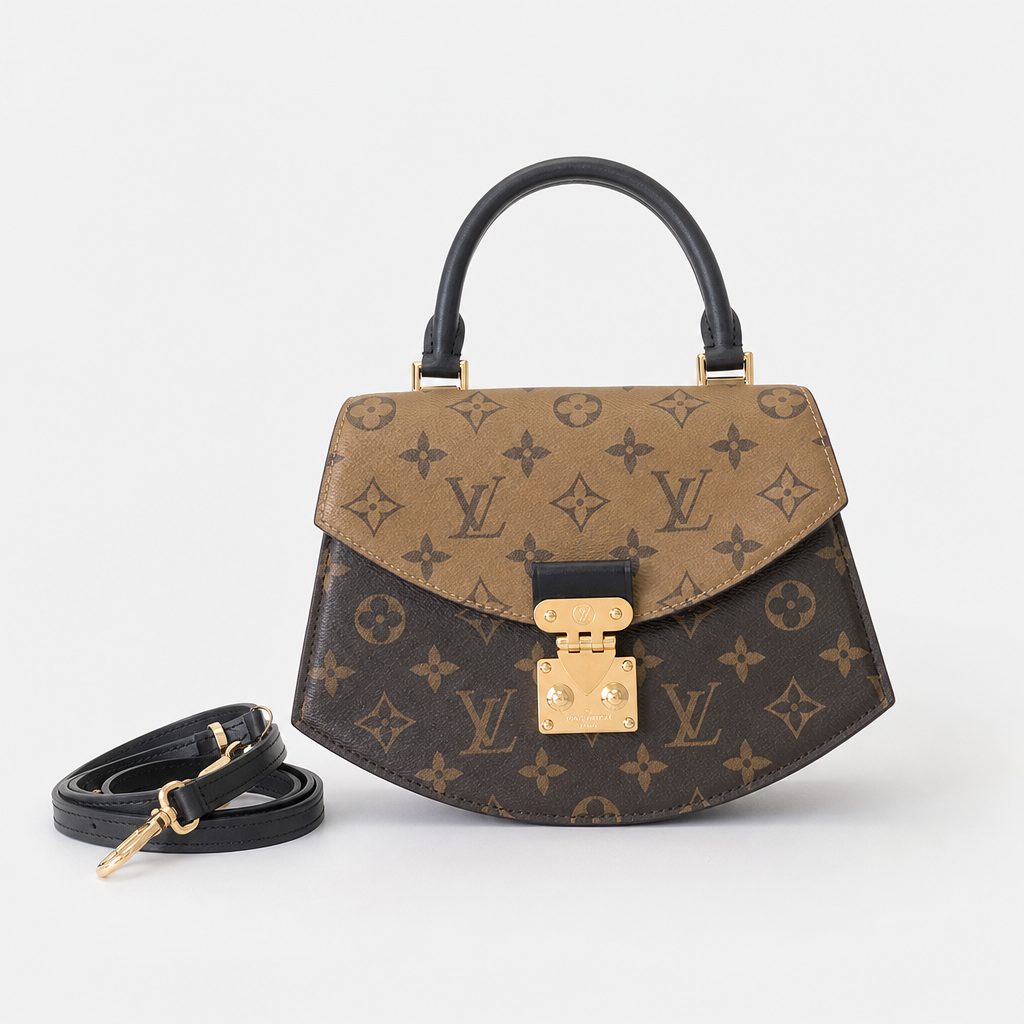 Monogram Saddle Flap Bag — variant 004