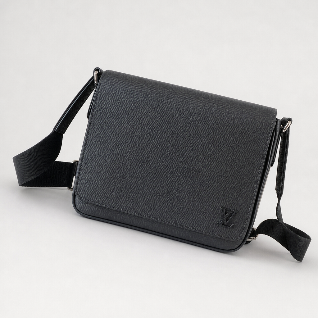 Black Leather Flap Shoulder Bag — variant 003