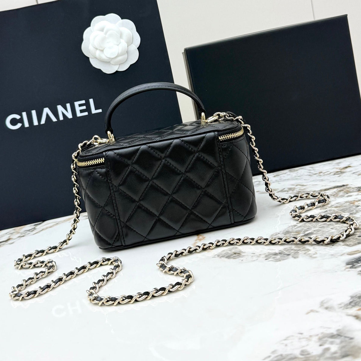 Fashionable Cowhide Makeup Bag And Shoulder Handbag,... From Shoppingmall_666, &Price; | DHgate.Com