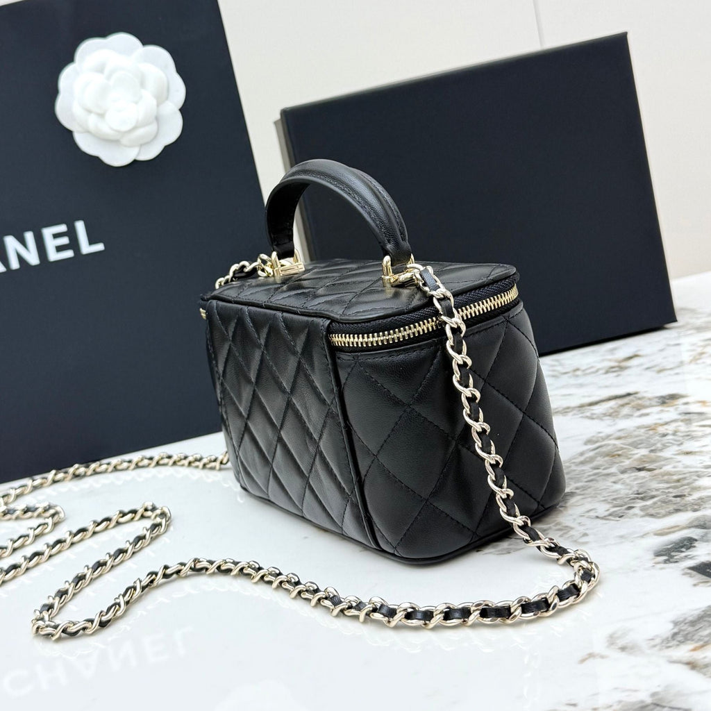 Fashionable Cowhide Makeup Bag And Shoulder Handbag,... From Shoppingmall_666, &Price; | DHgate.Com