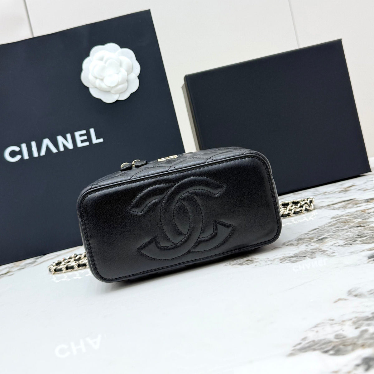 Fashionable Cowhide Makeup Bag And Shoulder Handbag,... From Shoppingmall_666, &Price; | DHgate.Com