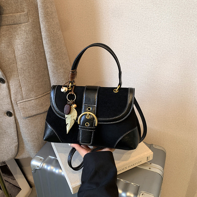 Demi-season matte handheld shoulder bag, high-end