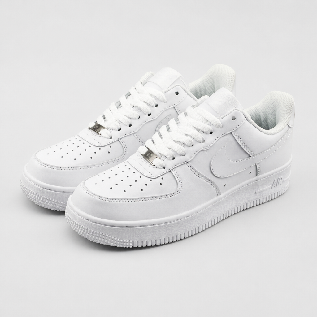 Unisex Classic Casual Low-Top Sneakers — product detail view.